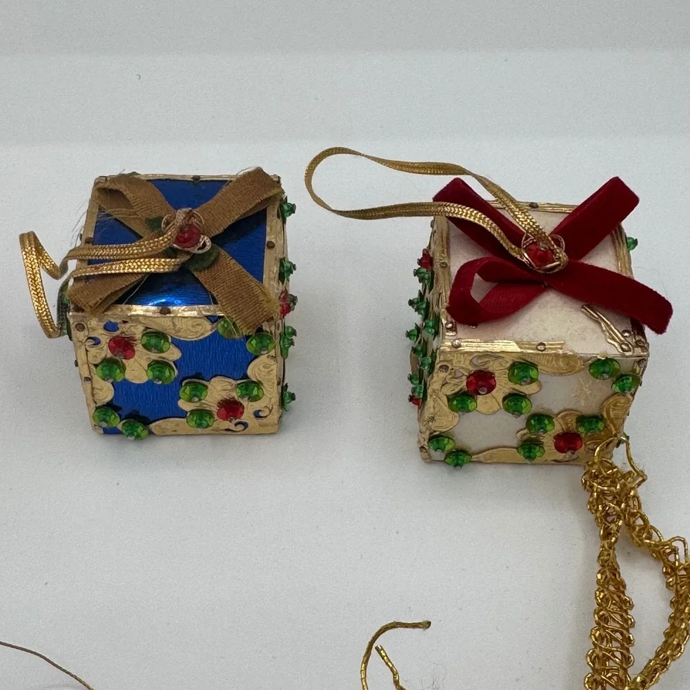 Vintage Santa and Mrs Claus Sequin Ornaments with Beaded Gift Box Set of 5